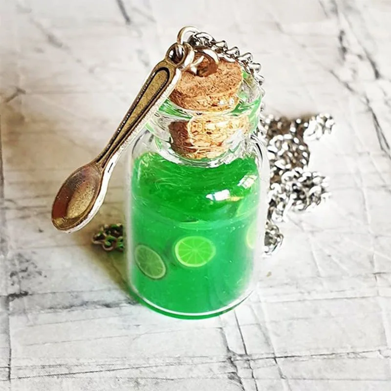 

Желе и ложка Kiwi Jam, свежее лимонное желе и ложка, лайм и джем, стеклянная бутылка с подвеской