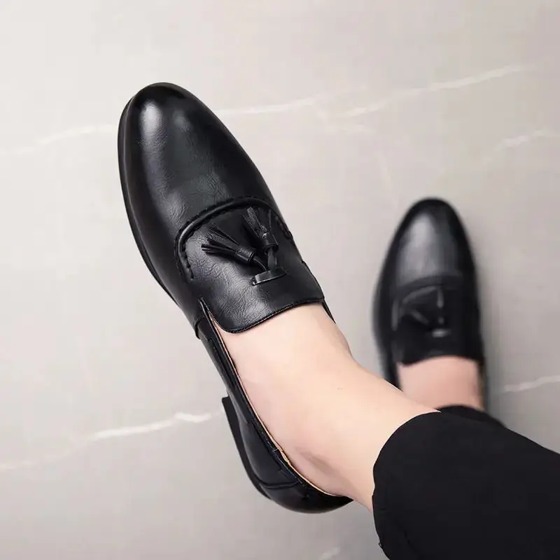 

New Men's Shoes Fashion Pu Comfortable Tassel Casual Shoes Light British Style Business All-match Classic Daily Loafers 3KC352