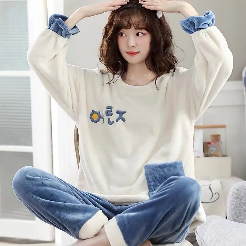 Long Sleeve Coral Fleece Pajamas Set Women Cartoon Graphic Autumn And Winter Home Wear Set Kawaii Pajama Sleepwear Plus Size
