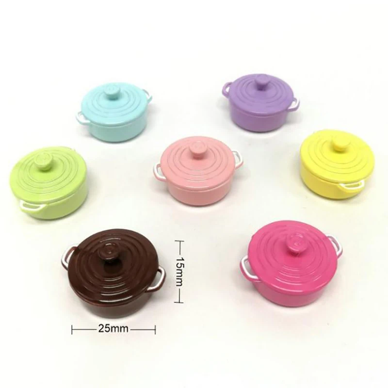 

Random 1Pc Cute Candy Color 1/12 Miniature Dollhouse Soup Pot Play Kitchen Cooking Utensil for BJD Doll Food Toy Accessories