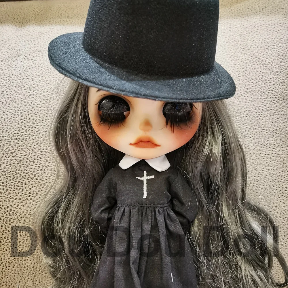 

1/6 blyth doll toy bjd joint body with white skin brown hair fashion girl makeup doll with 19joint body makeup face naked doll