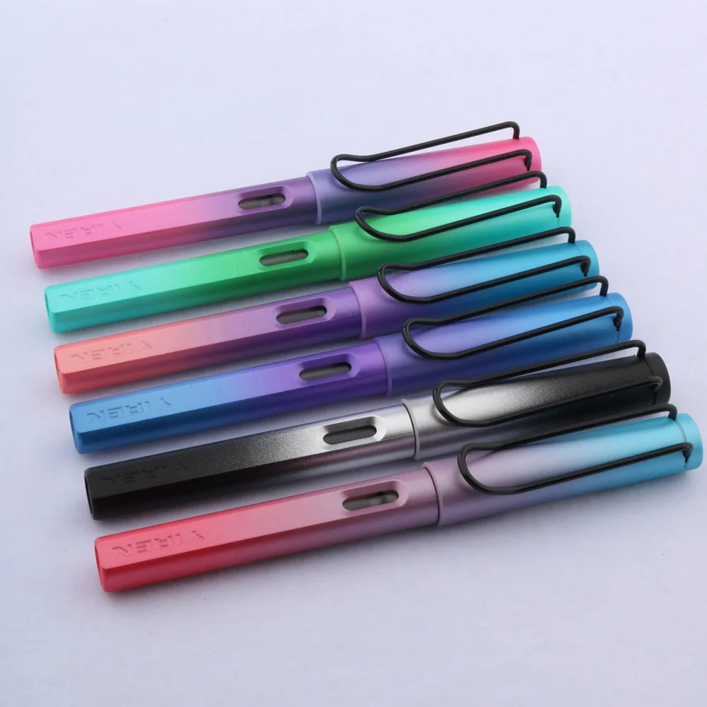 Градиентная перьевая ручка ручки с чернилами и Северным светом гладкий