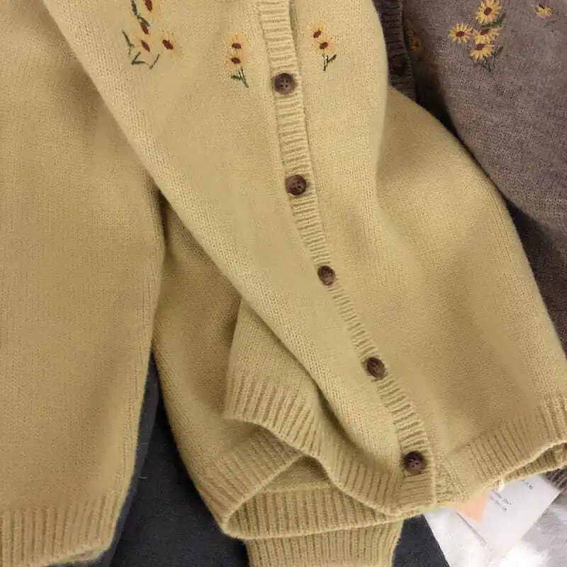 

Girls Sweater Autumn Clothing 2021 New Children's Fashion Retro Knitted Sweater Baby Thickened Cardigan Jacket