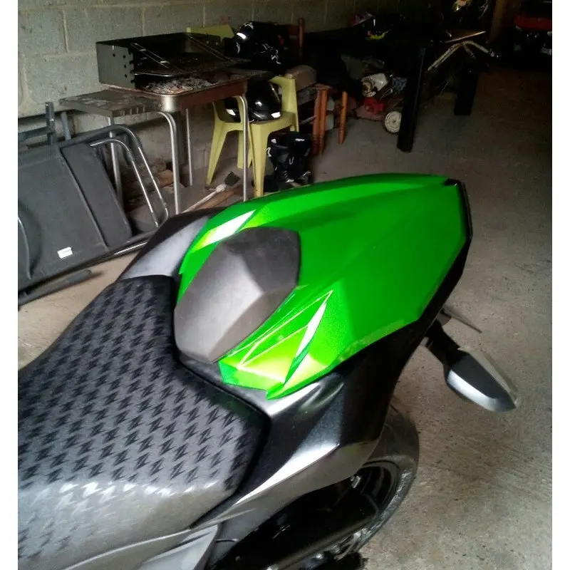 Задняя обтекаемая седушка для мотоцикла Kawasaki Z800 Z 800 2013 2014 2015 2016, чехол для пассажира чёрного, углеродного, зелёного и белого цветов.