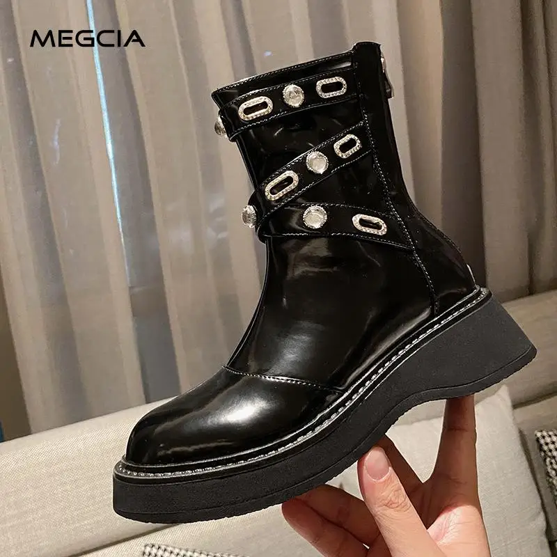 

MEGCIA Autumn Women Boots Flat Platform Ankle Boots Genuine Leather Shoes Crystal Belt Buckle Black Boots Zipper Brand Designer