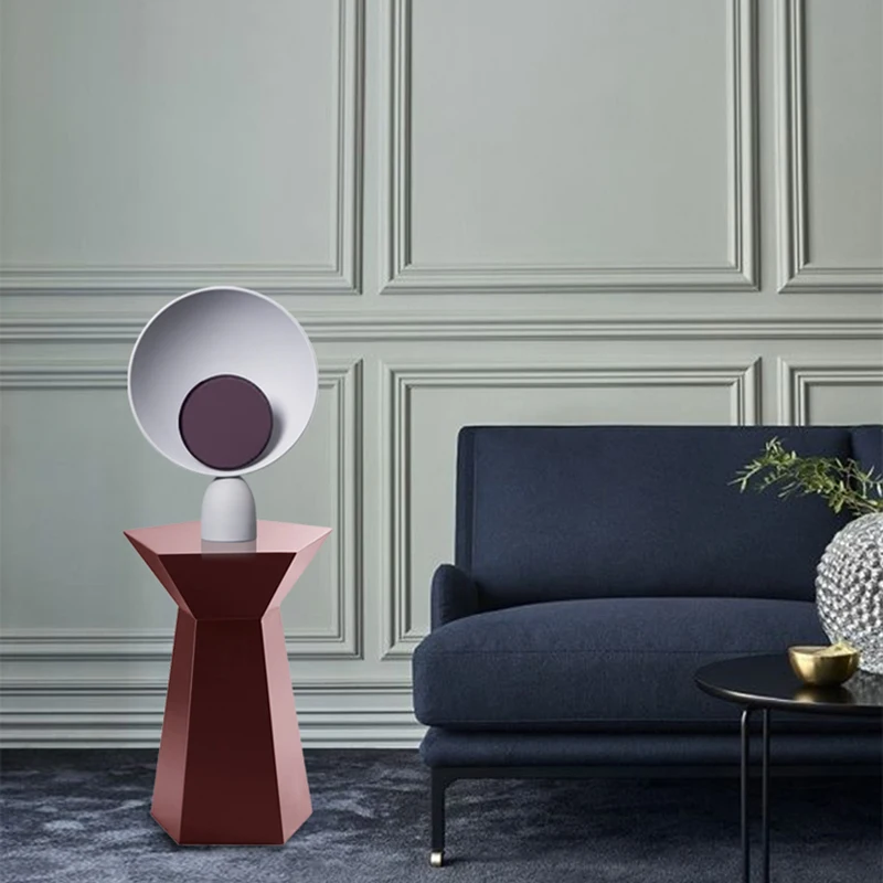

Modern Creative LED Table Lamp Lighting Fixtures Nordic Designer Shaped Metal Table Light Study Bedroom Desk Lamp Deco Luminaire
