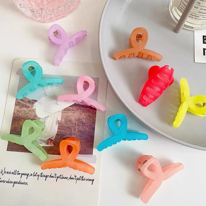 

Korea Hair Claw Hairpin Cross Hair Claw Hair Accessories Hair Clip Hair Claw Clip Plastic Geometric Hair Crab Jelly Color