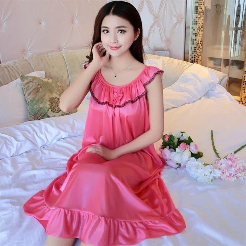 Пижама женская атласная с оборками и круглым вырезом длинное нижнее белье без