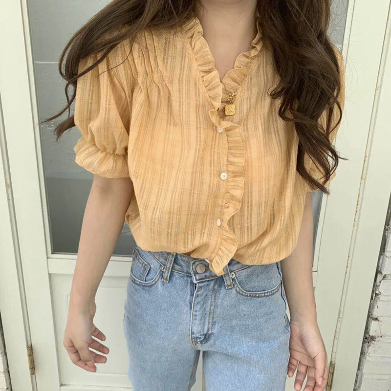 Женская однобортная Блузка с оборками белая винтажная элегантная пикантная