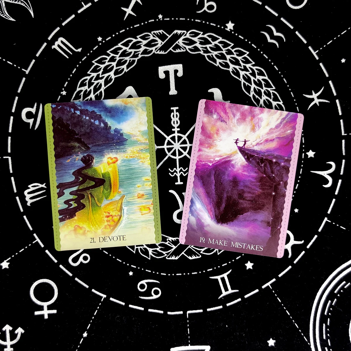 гадаю на картах таро. гадаю на таро. таро шестое чувство. карты гадальные. таролог азира.