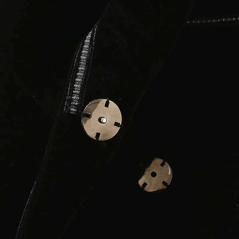 

Black Velvet Long Coats 2020 Autumn Winter Overcoats Women Crystal Beading Deco Adjustable Belted Casual Vintage Coats Outwear
