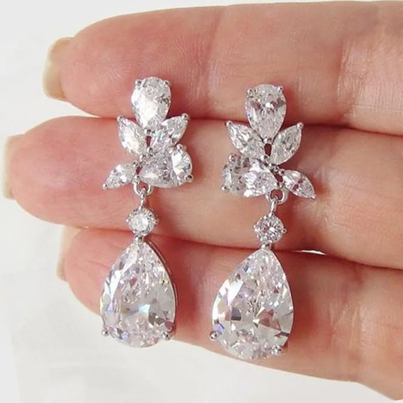 

Женские маленькие серьги YH-ZL с белыми кристаллами, очаровательные циркониевые серебряные свадебные серьги для женщин, милые полые круглые ...
