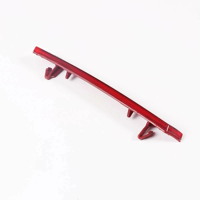 

1PCS Rear Bumper Passenger Right Red Reflector Trim Cover For Cadillac XTS 2013 2014 2015 2016 2017 Tail Signal Light Lamp Bar