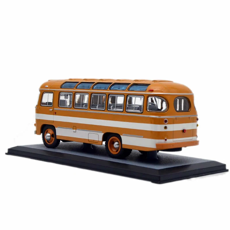 Модель автомобиля из металлического сплава в масштабе 1:43 |