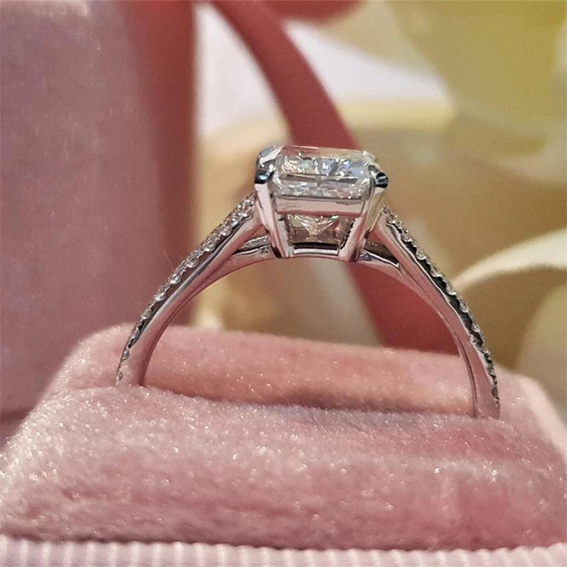 

RandH 2.0CARAT Radiant Cut luxurious Moissanite Ring 14K White Solid Gold Split Shark Fine Jewelry Anniversary Gift For Women