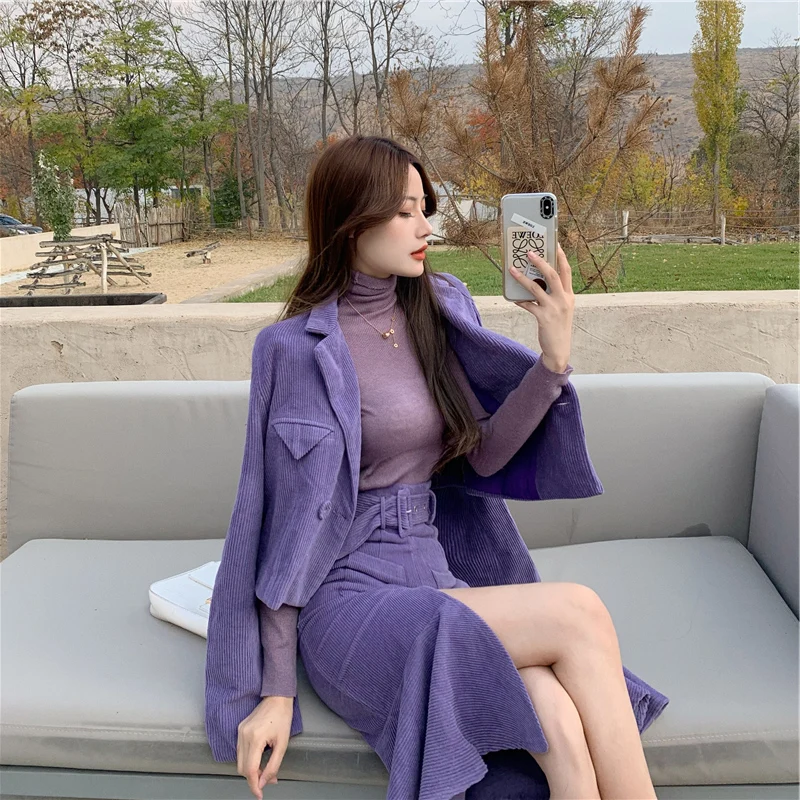 

Corduroy suit female fat MM autumn and winter loose design sense suit jacket + large size split fork thin fishtail skirt