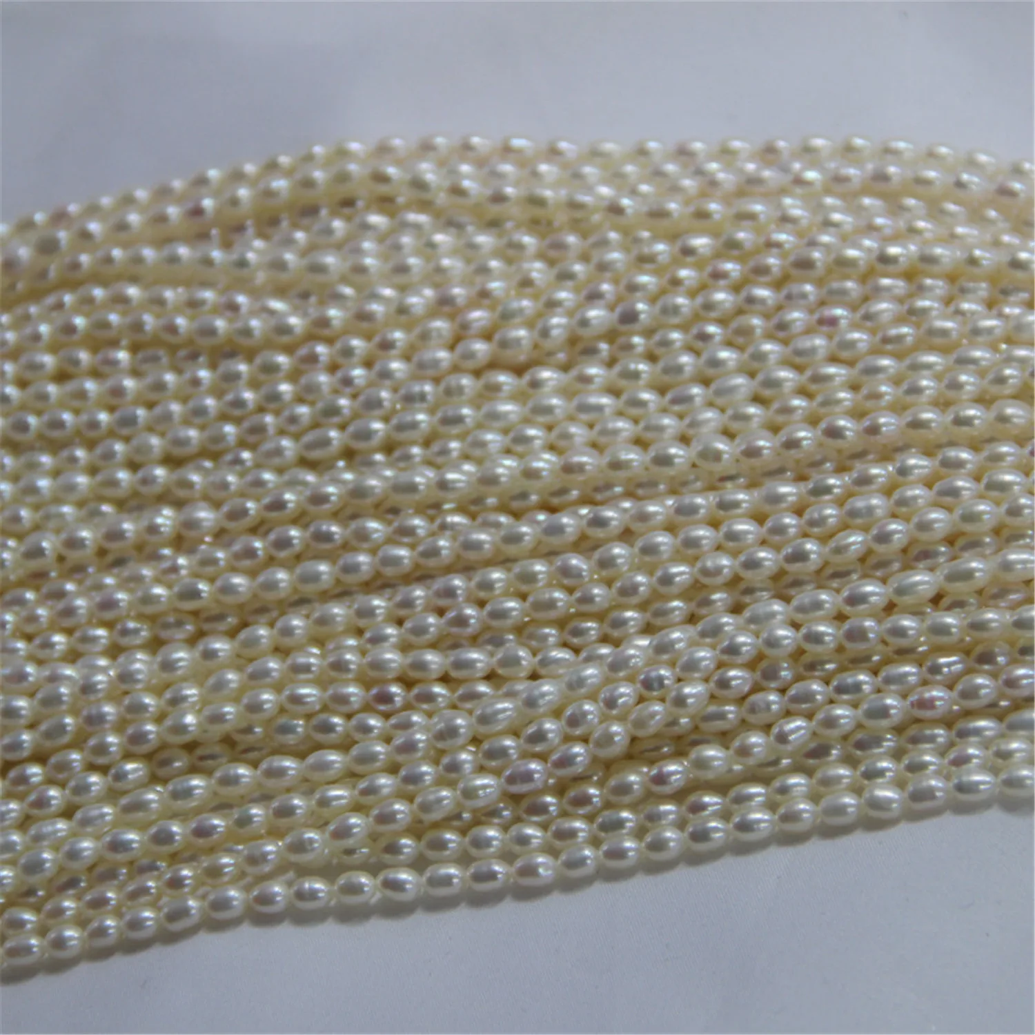

1pcs 3-4MM Freshwater rice pearl Loose bead 15.5 inch Dynamic The necklace Wedding Flawless Chic Women Cultured