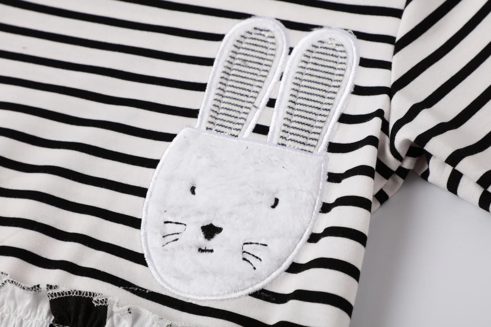 Платье для маленьких девочек новинка 2022 платья осенняя одежда с мультяшным