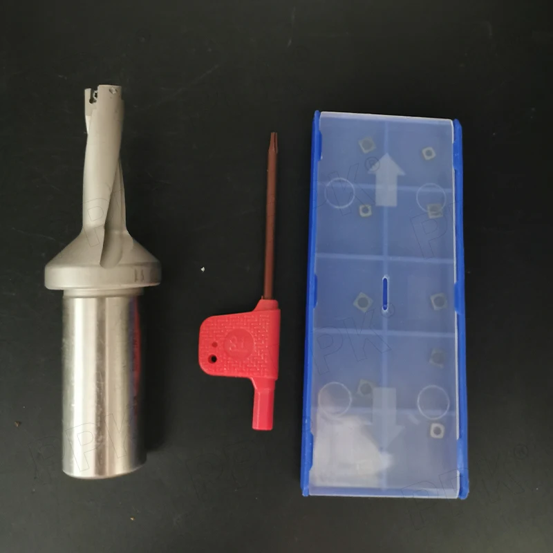 

A U-drill+ten blades+a wrench / C20-3D11-36SOMT04 / SOMT040202-DP PK5011