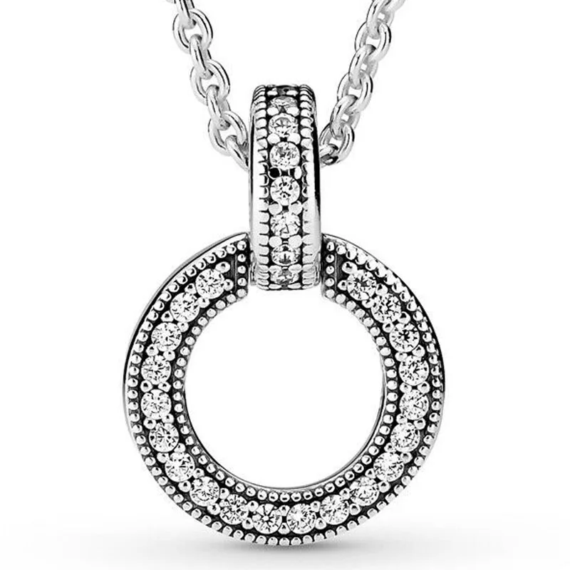 Женское двухцветное колье из серебра 925 пробы с блестящей розовой бабочкой |