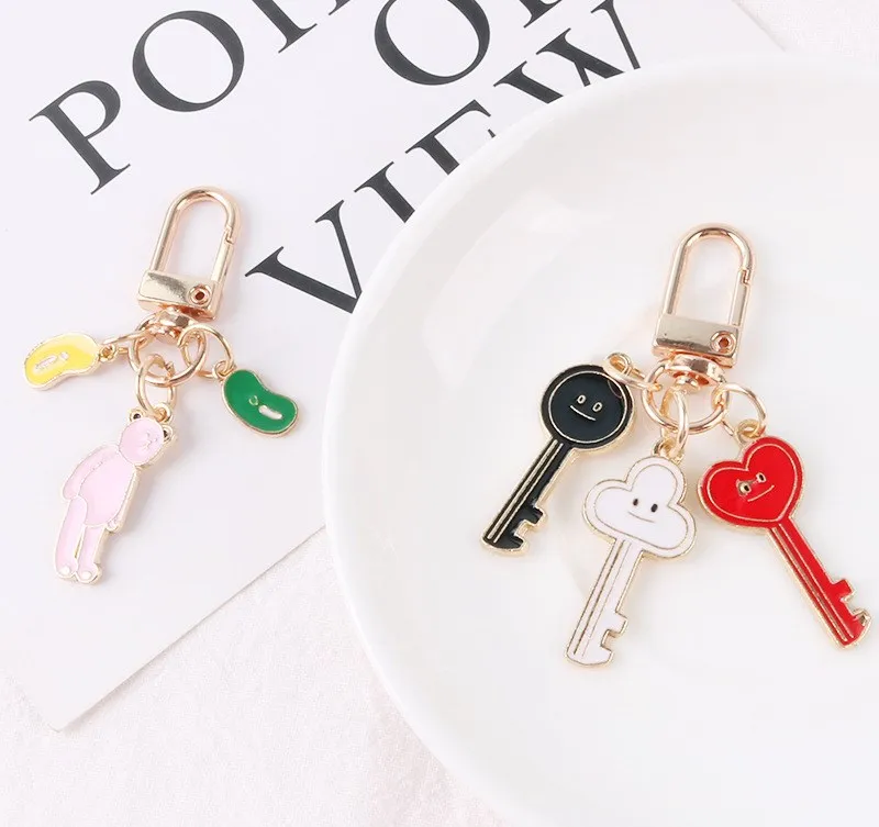 

2020 New Keychain Of Dripping Oil Alloy Dancing Bear Keyring Metal Accessories Students Package Car KeychainsWholesale