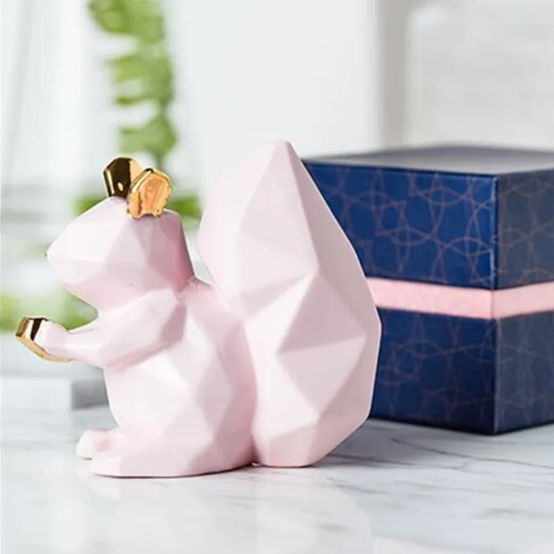 

Nordic Geometry Creative Ceramics Simulation Squirrel Abstraction Animal Decoration Fashion Birthday Present For Bestie X3070