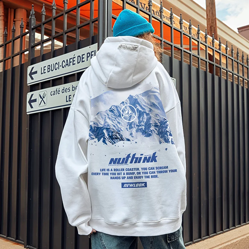 

Hoodies & Sweatshirts