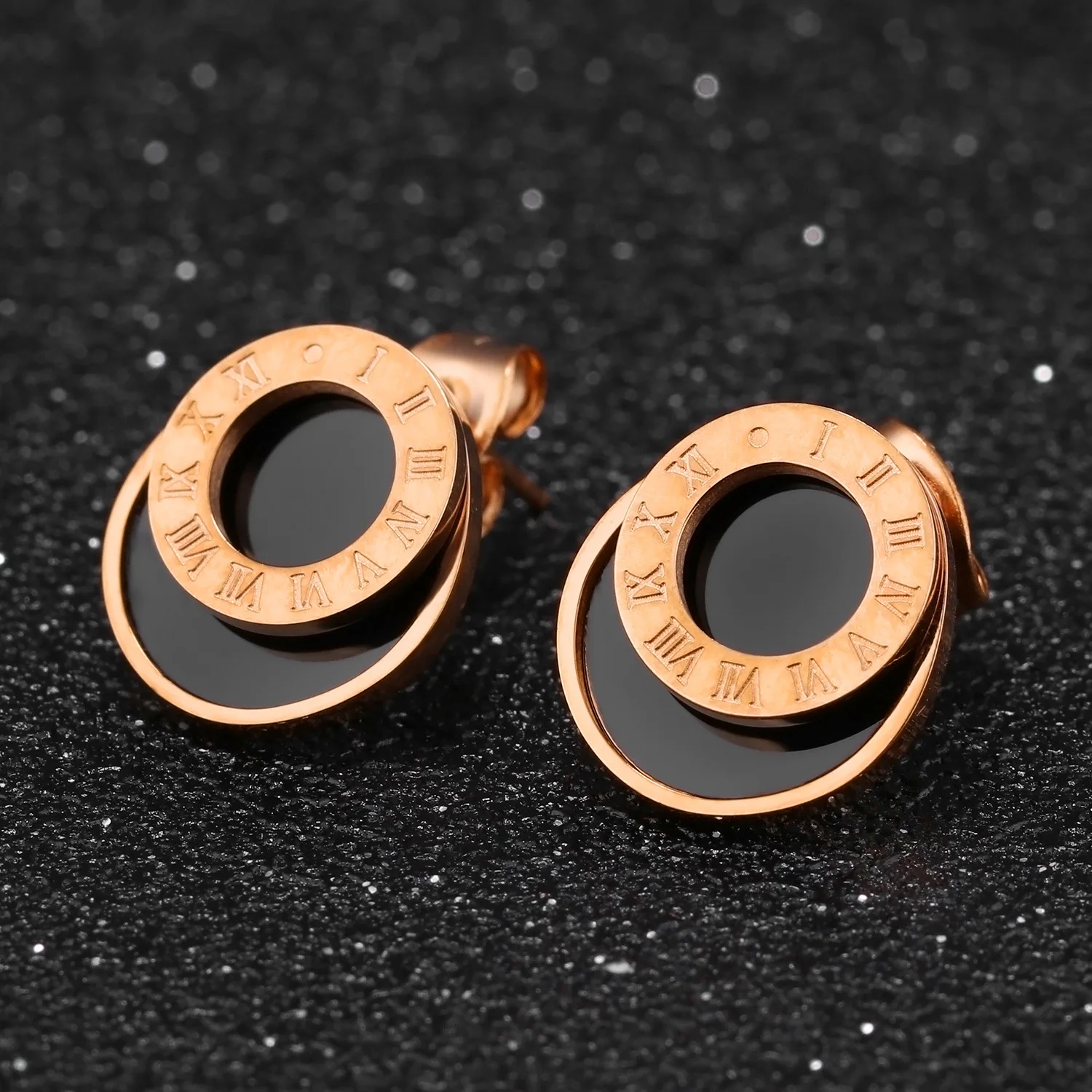 Темпераментные простые серьги с римскими цифрами из титановой стали женские