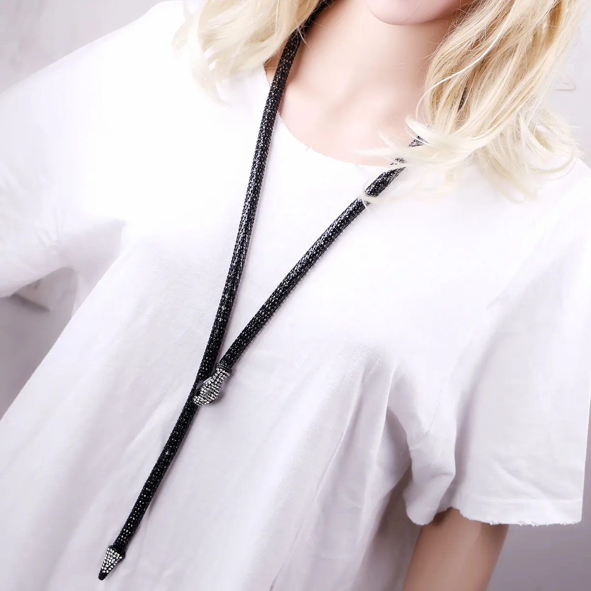 Punk Crystal Gold Plated Magnetic Snake Necklace For Women Magnet Chain On Neck Choker Female Jewelry Party Hallowmas | Украшения и