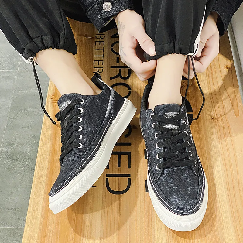 

Мужская нескользящая обувь, новинка 2021, дизайнерская мужская обувь, индивидуальные мужские повседневные офисные деловые Слиперы на плоско...