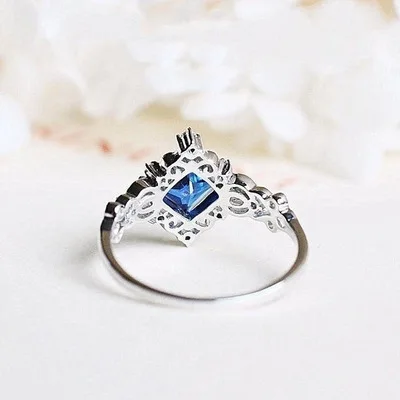 

2021 Fashion Hot Sale Ring Noble and Elegant Woman with Sapphire Princess Ring