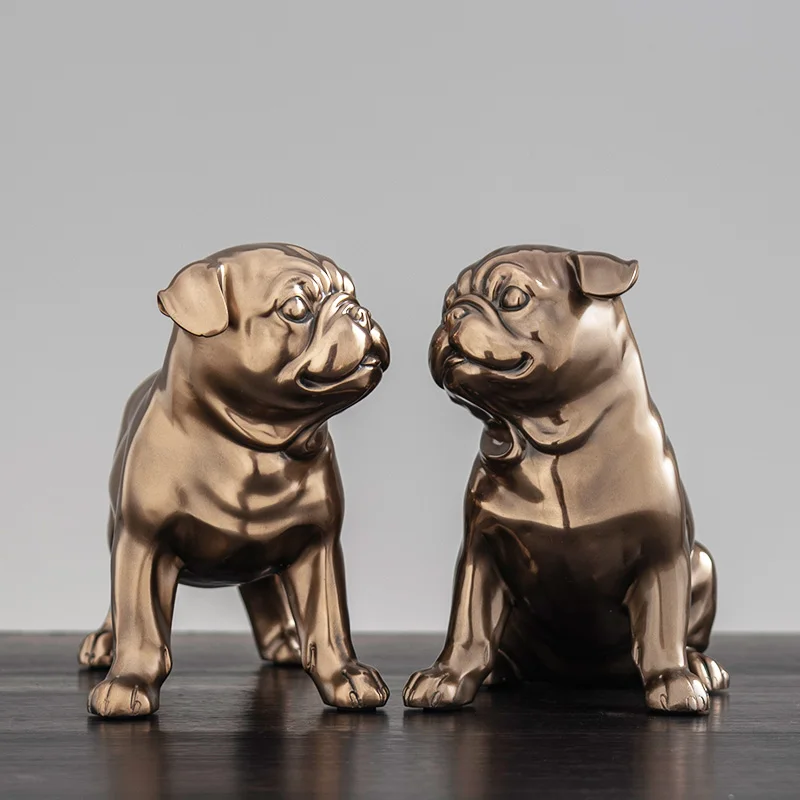 

WU CHEN LONG European Pug Art Sculpture Pets Dog Figurine Animal Statue Resin Crafts Creative Home Decoration Wedding Gift R5032