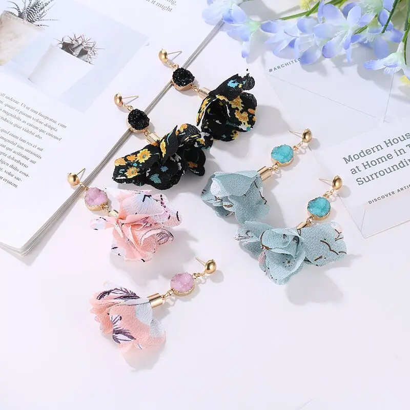 Женские Длинные богемные серьги Cpop 2018 женские модные со стразами и цветком