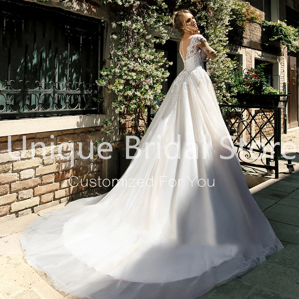 

A Line Scoop Wedding Dress Long Sleeves Lace Appliques Button Back Court Train Bridal Gowns 2021 Vestido De Noiva