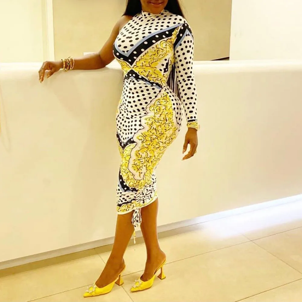 Длинное винтажное платье в горошек женское облегающее на одно плечо с высоким