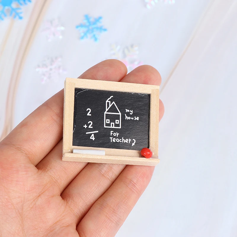 

1:12 Wooden Mini Chalkboard Model Dollhouse Miniatures Accessories DIY Children's Room Accessories Small Blackboard