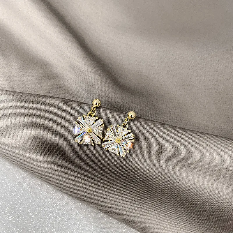 FYUAN, маленькие циркониевые Висячие серьги для женщин, Bijoux, изысканные квадратные висячие серьги с кристаллами, Женские Ювелирные изделия, вечерние, подарок