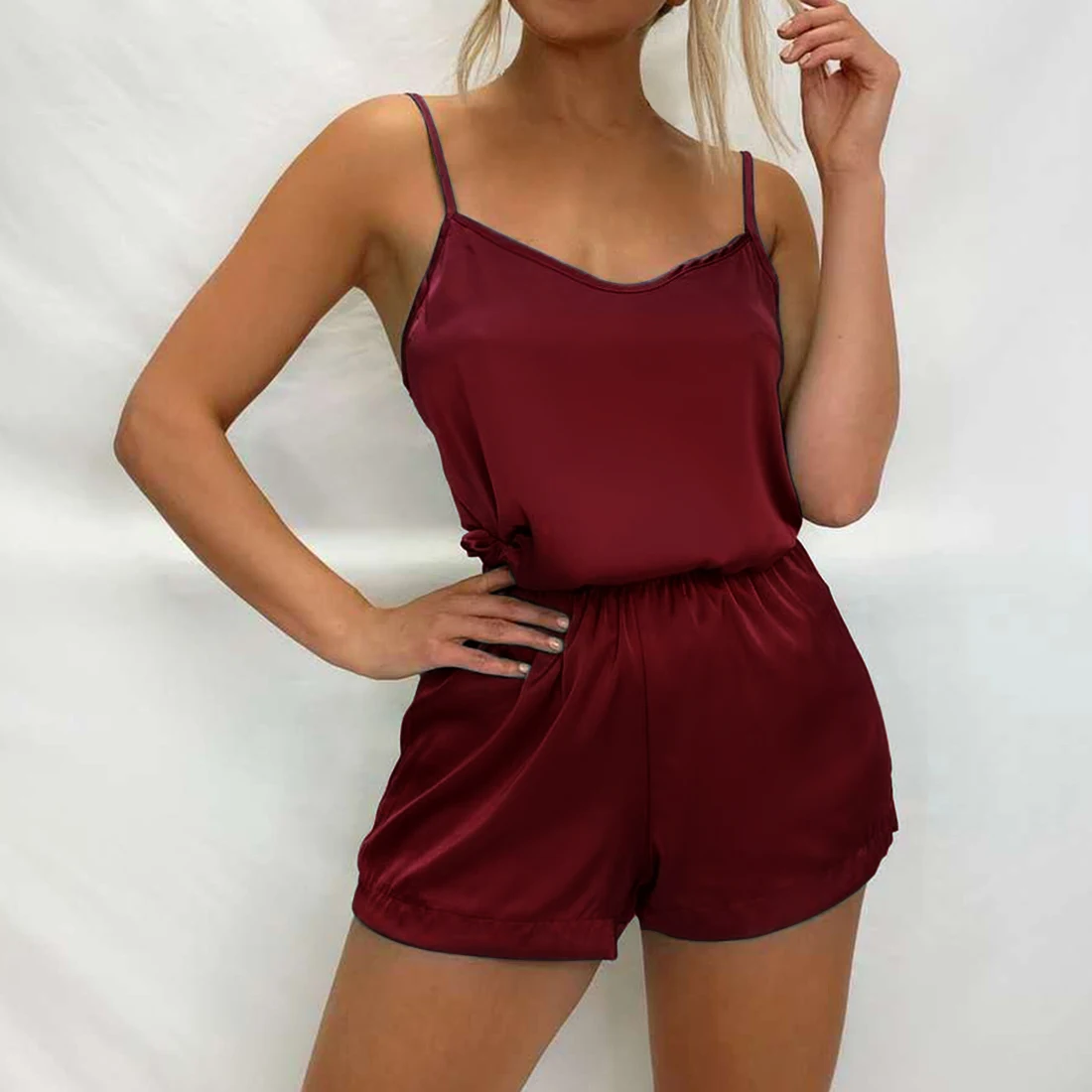 

Women Summer Sleepwear Sexy Pajamas Set Solid Adjustable Strap Cami Top Shorts Satin Pajama Loose Female Nightwear Suit