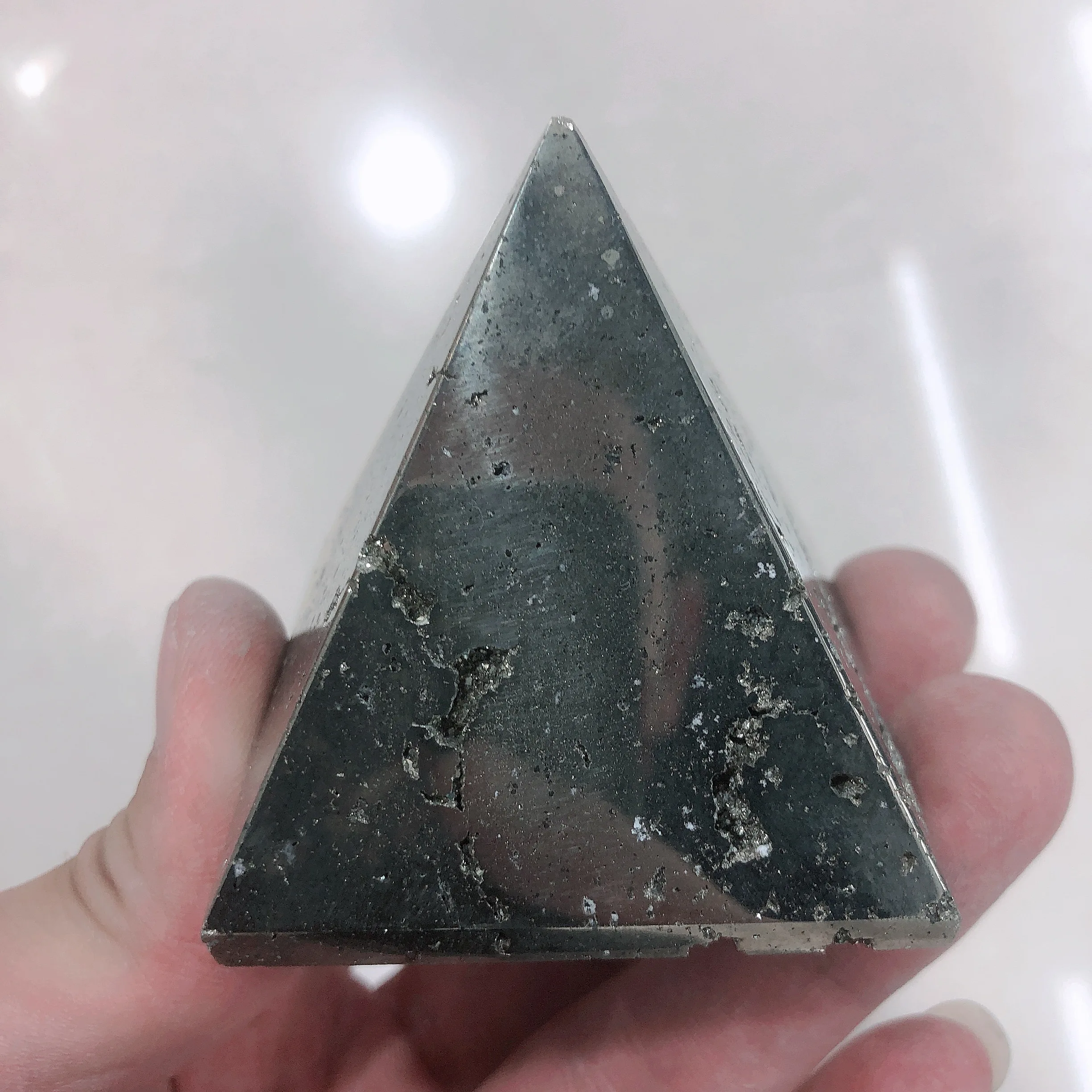 

Natural Crystal Quartz Pyrite Pyramid Ore Specimen Energy Reiki Aquarium Home Room Office Decoration Accessories Gemstone
