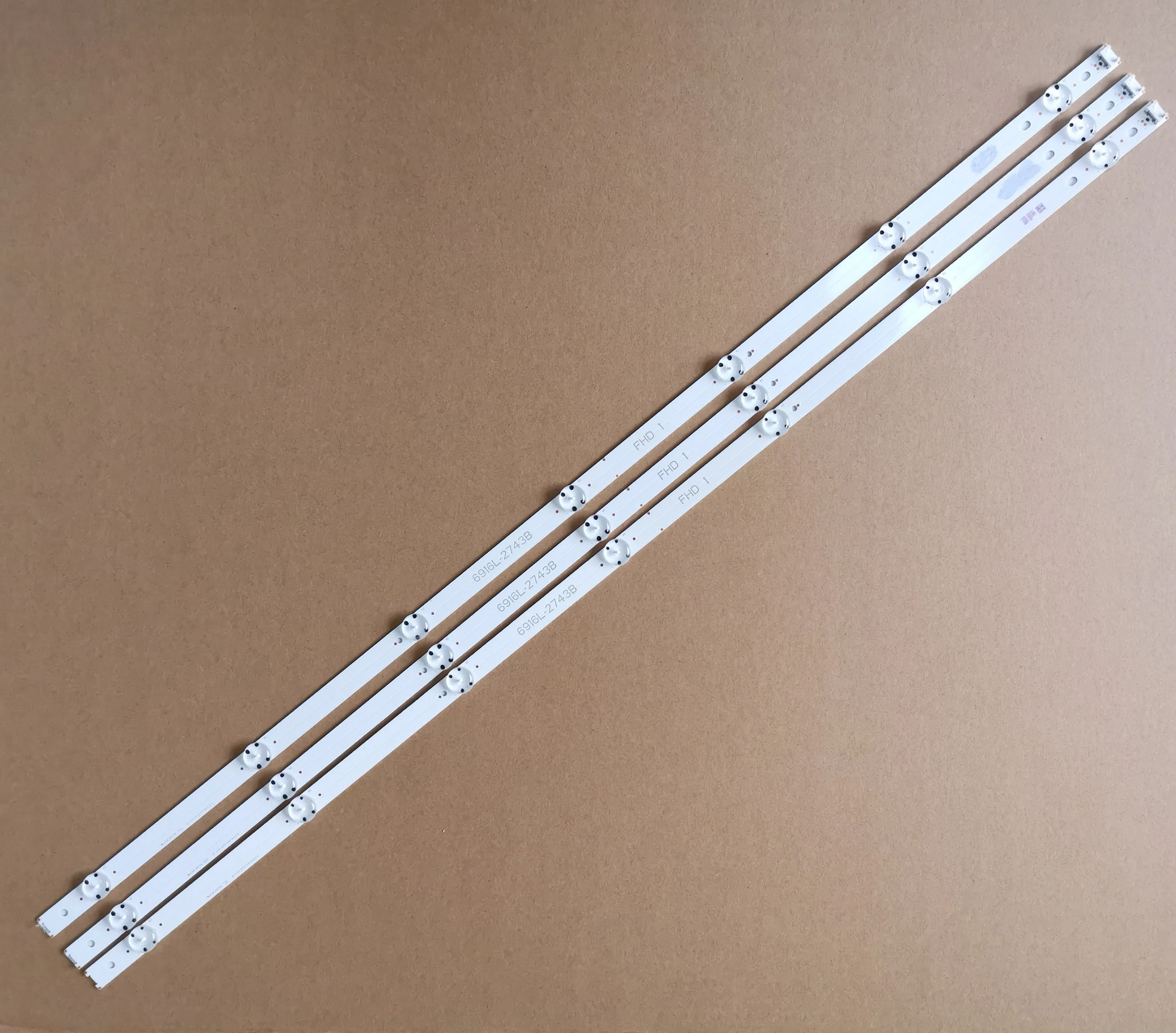 Новая Оригинальная Светодиодная лента 842 мм 7 светодиодный 3 шт. идеально подходит