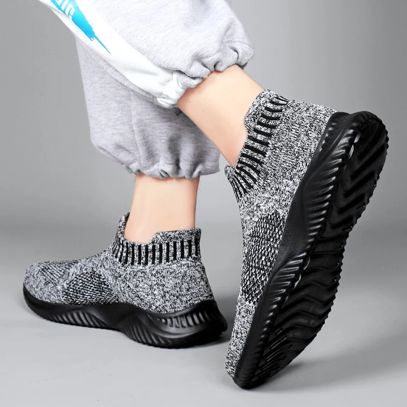 Кроссовки-носки мужские без шнуровки мягкие удобные прогулочные кеды плоская