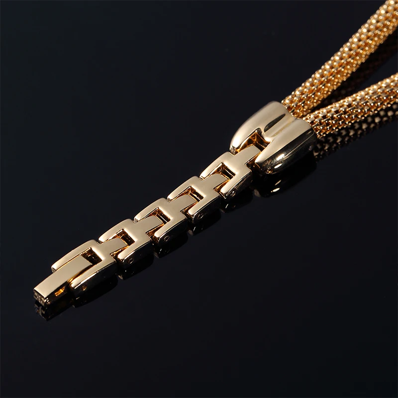 

WEIQIN Elegant Luxury Rhinestone Bracelet Ladies Watch for Women Quartz Watches Wathes W4837