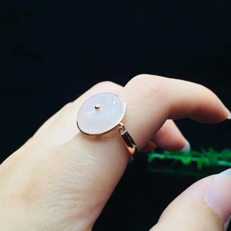 Женское кольцо из серебра 925 пробы с круглым нефритом 15 х15 мм|Кольца| |