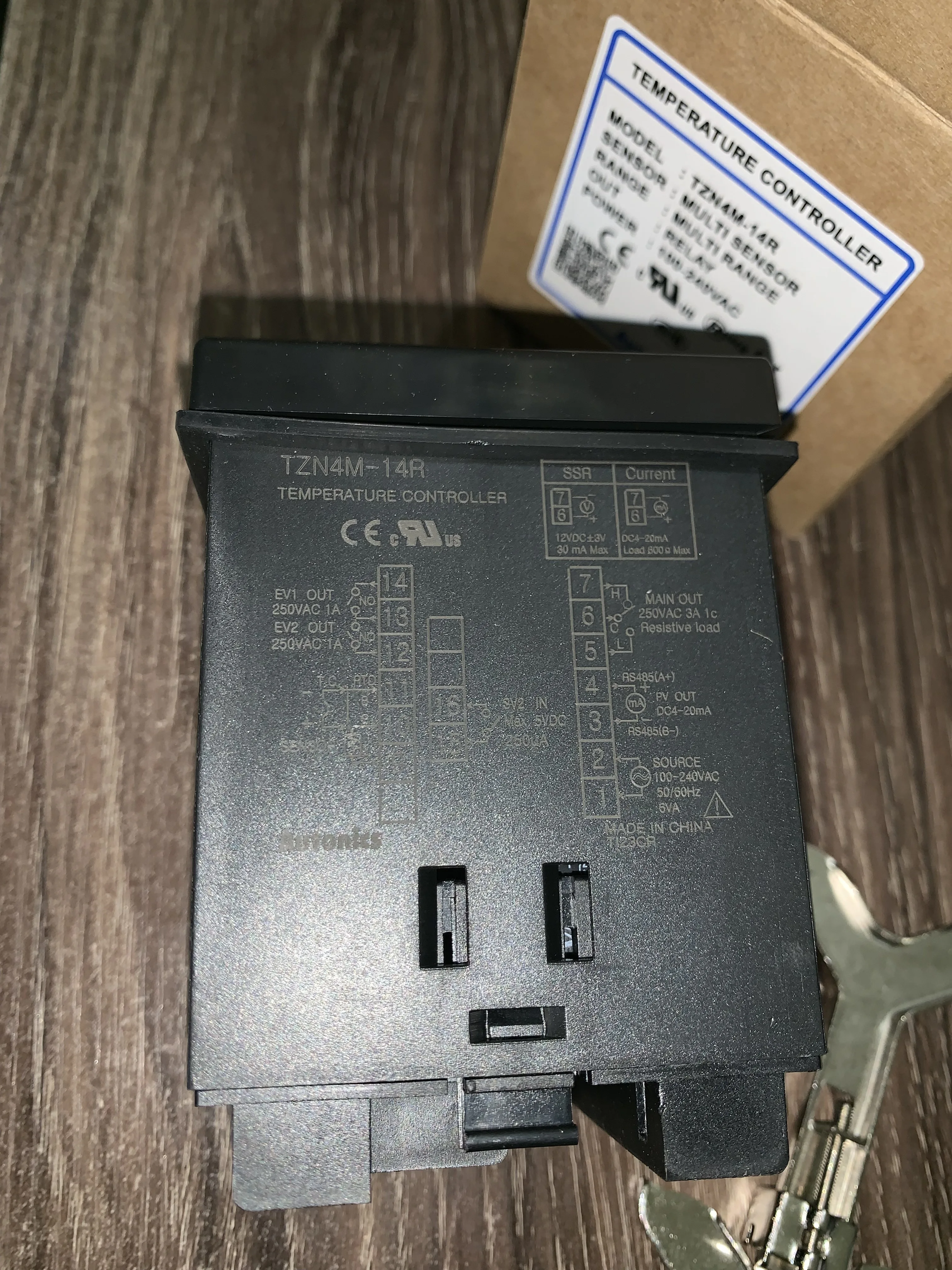 Оригинальный термостат Autonics новый оригинальный с регулируемой температурой