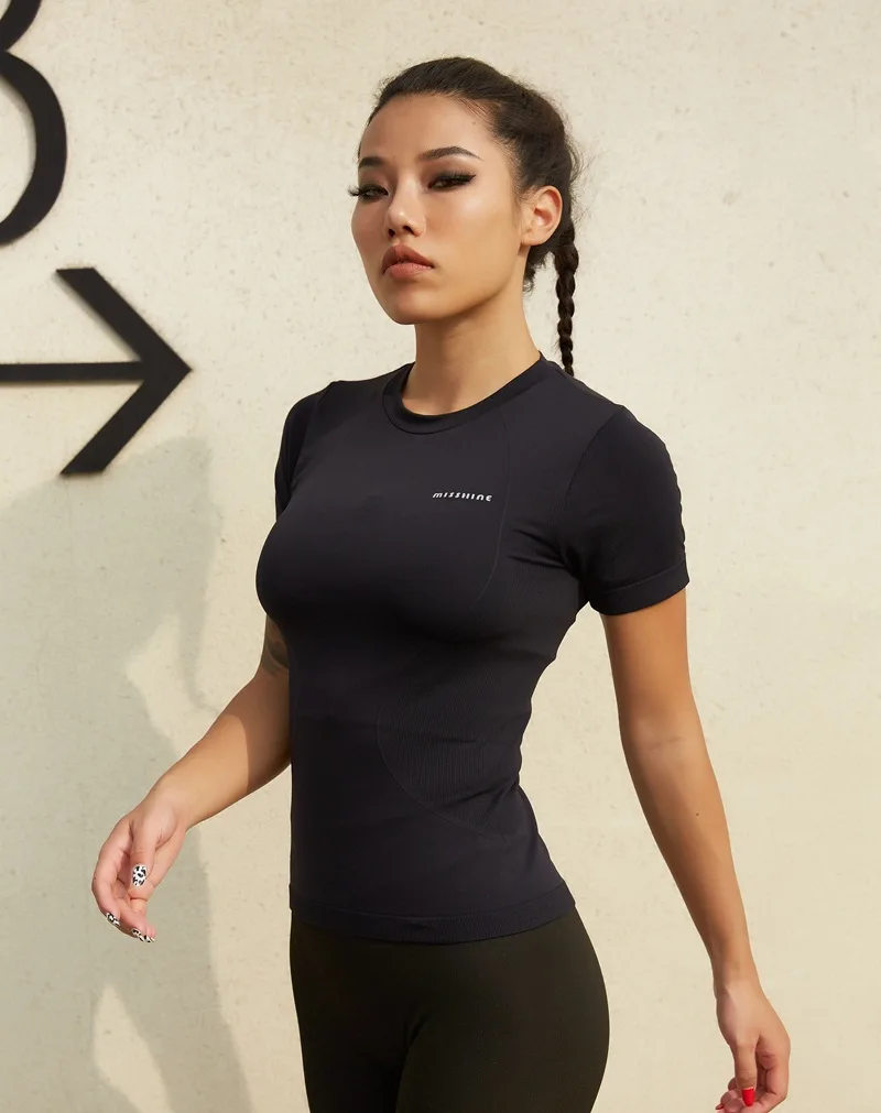 

ZZSLHL Breathable Seamless Energy Yoga Shirts Summer Short Sleeves T-Shirt Gym Workout Sports Tops Quick-dry Running Active Wear