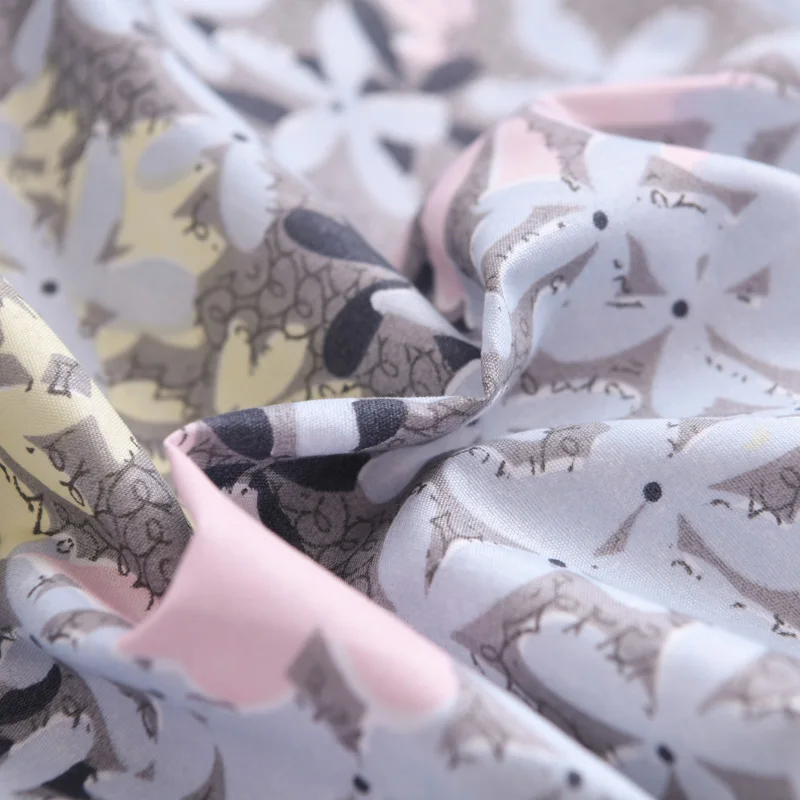 Модный комплект постельного белья в пасторальном стиле с цветочным рисунком