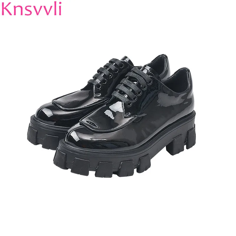 Женские лакированные туфли на платформе в британском стиле с круглым носком