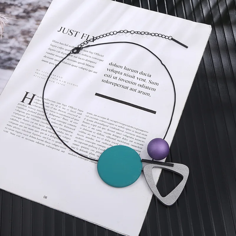 Простые Длинные змея цепи Подвеска колье для женщин древесной смолы из бисера