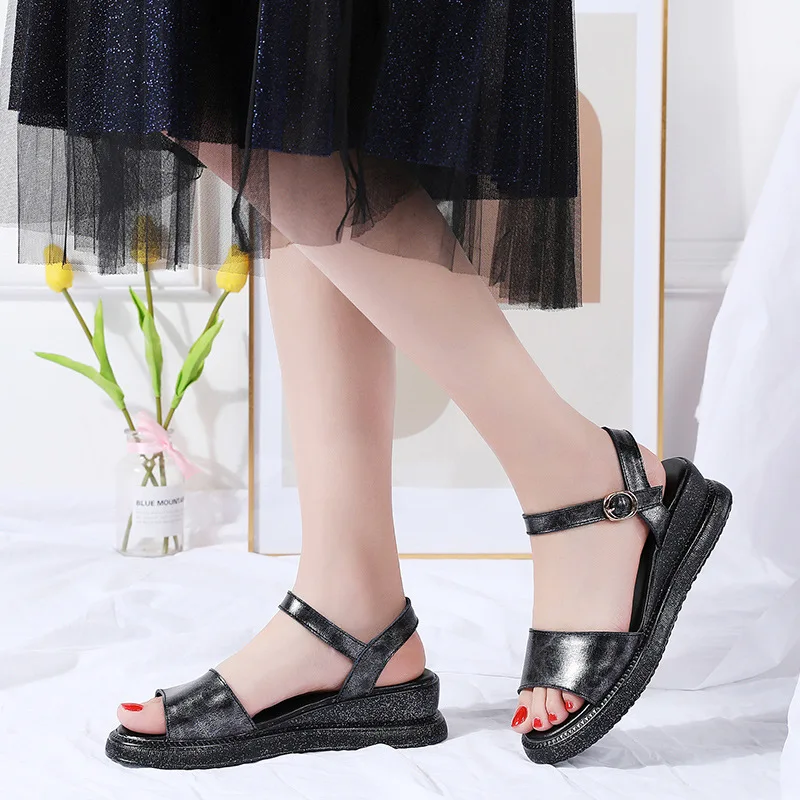 

BEYARNE 2020 summer wedge sandals for women flat shoes open toe fashion breathable and comfortable ladies black sandals beach