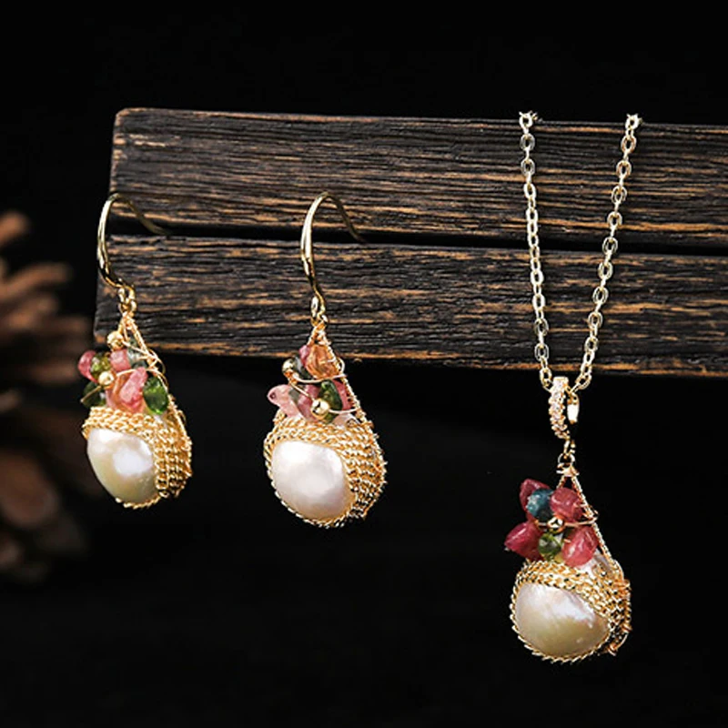 

Fashion Women Baroque Natural Freshwater Pearl Stone Beads Pendant Necklace Hook Earring Party Jewelry Set Wedding Accessories